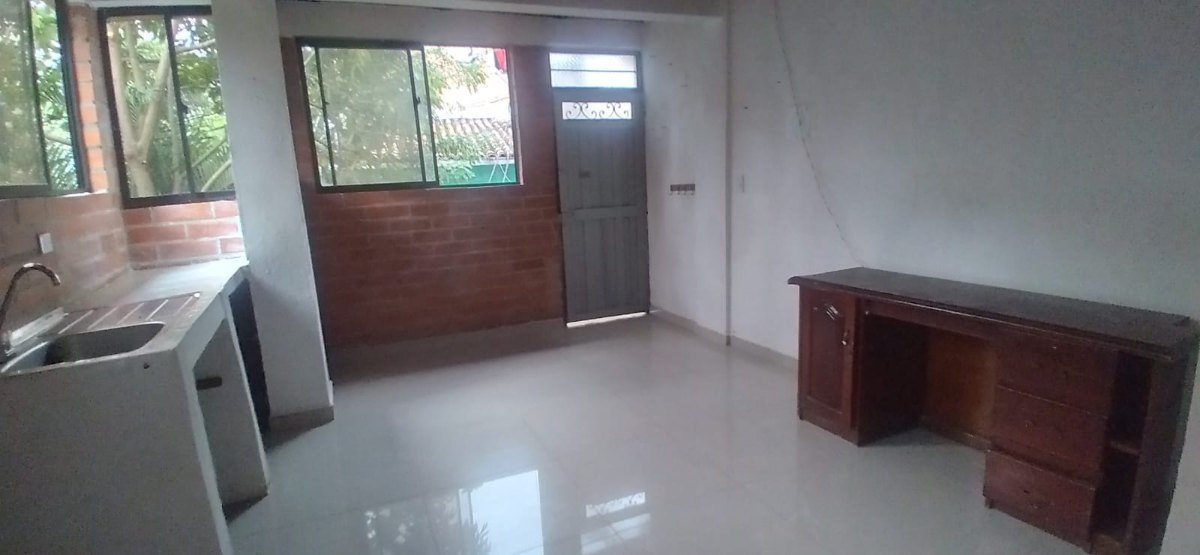 Dg. 42eb #38a-6, Estacion Primera, Bello, Antioquia, Colombia